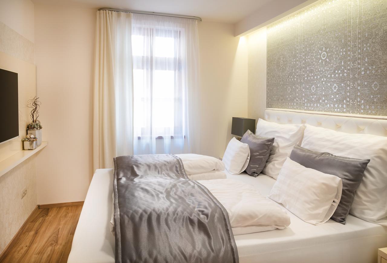 Foter Rezidencia 2 Aparthotel Γκιόρ Εξωτερικό φωτογραφία