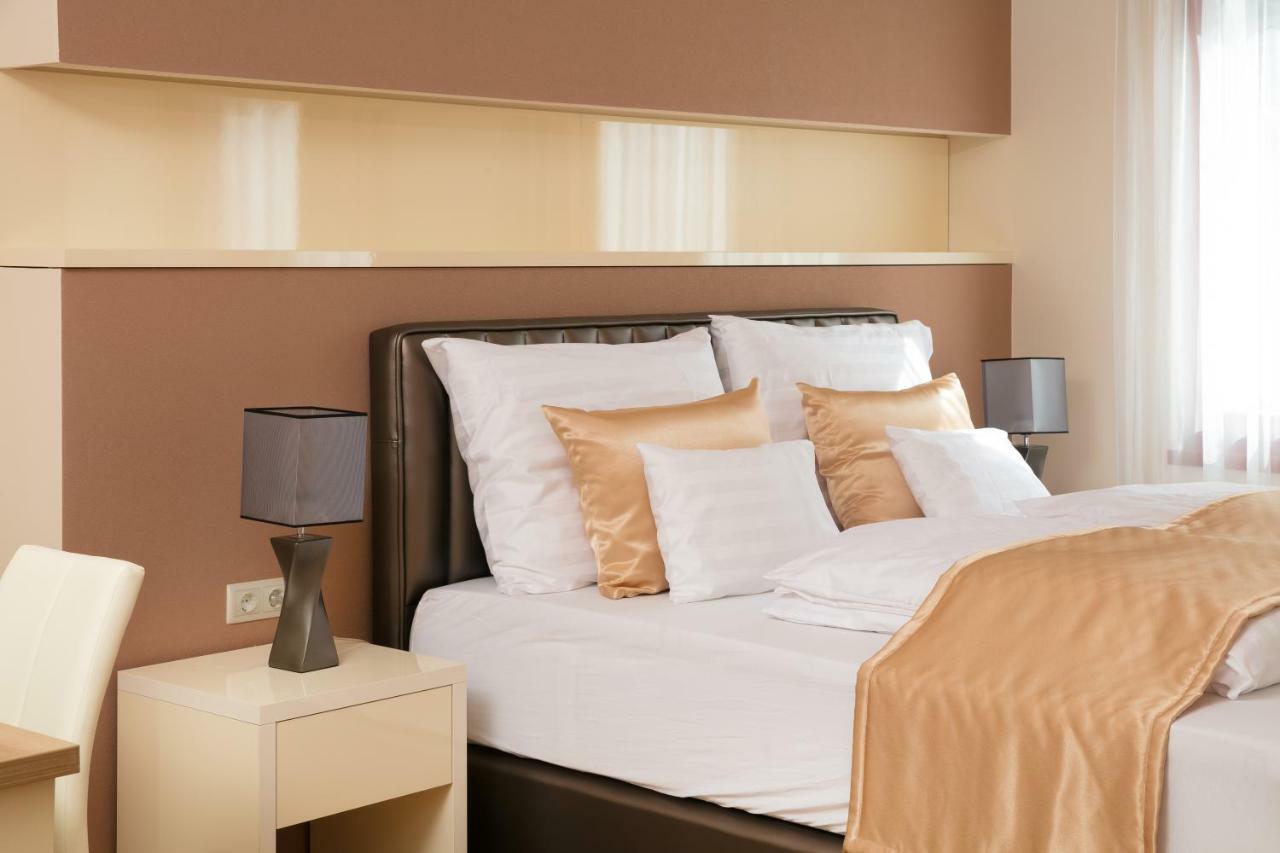 Foter Rezidencia 2 Aparthotel Γκιόρ Εξωτερικό φωτογραφία