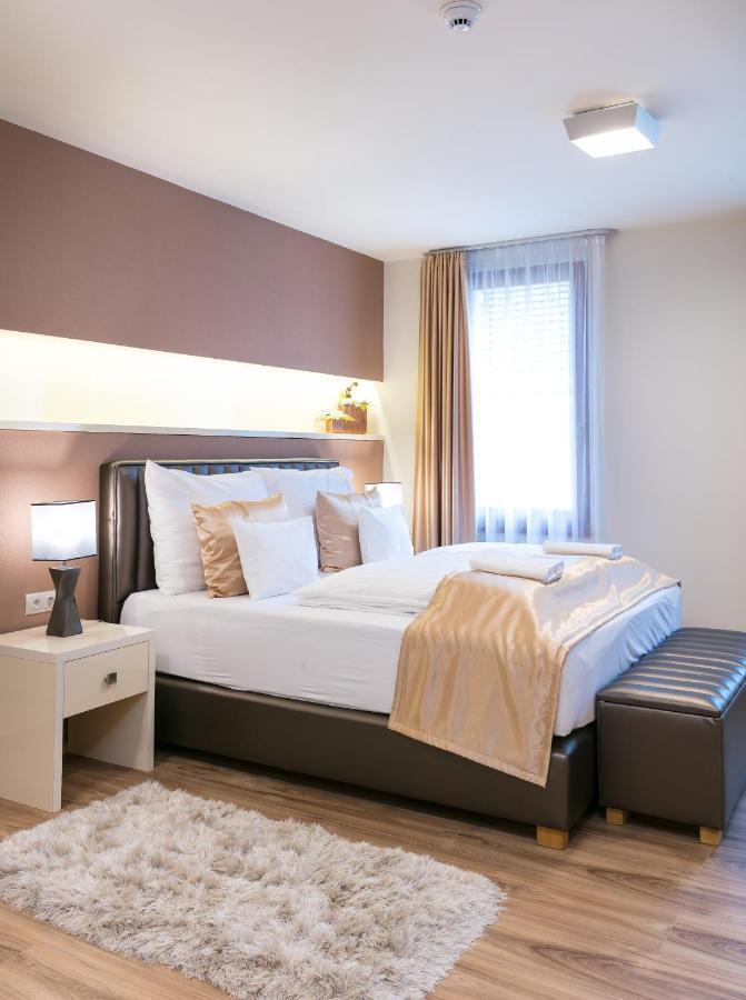 Foter Rezidencia 2 Aparthotel Γκιόρ Εξωτερικό φωτογραφία